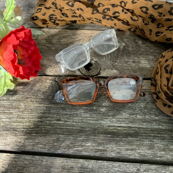 Reading Glasses Bundle of 2 pairs  +4 Rare and difficult to find .Brand New . - Picture 3 of 3